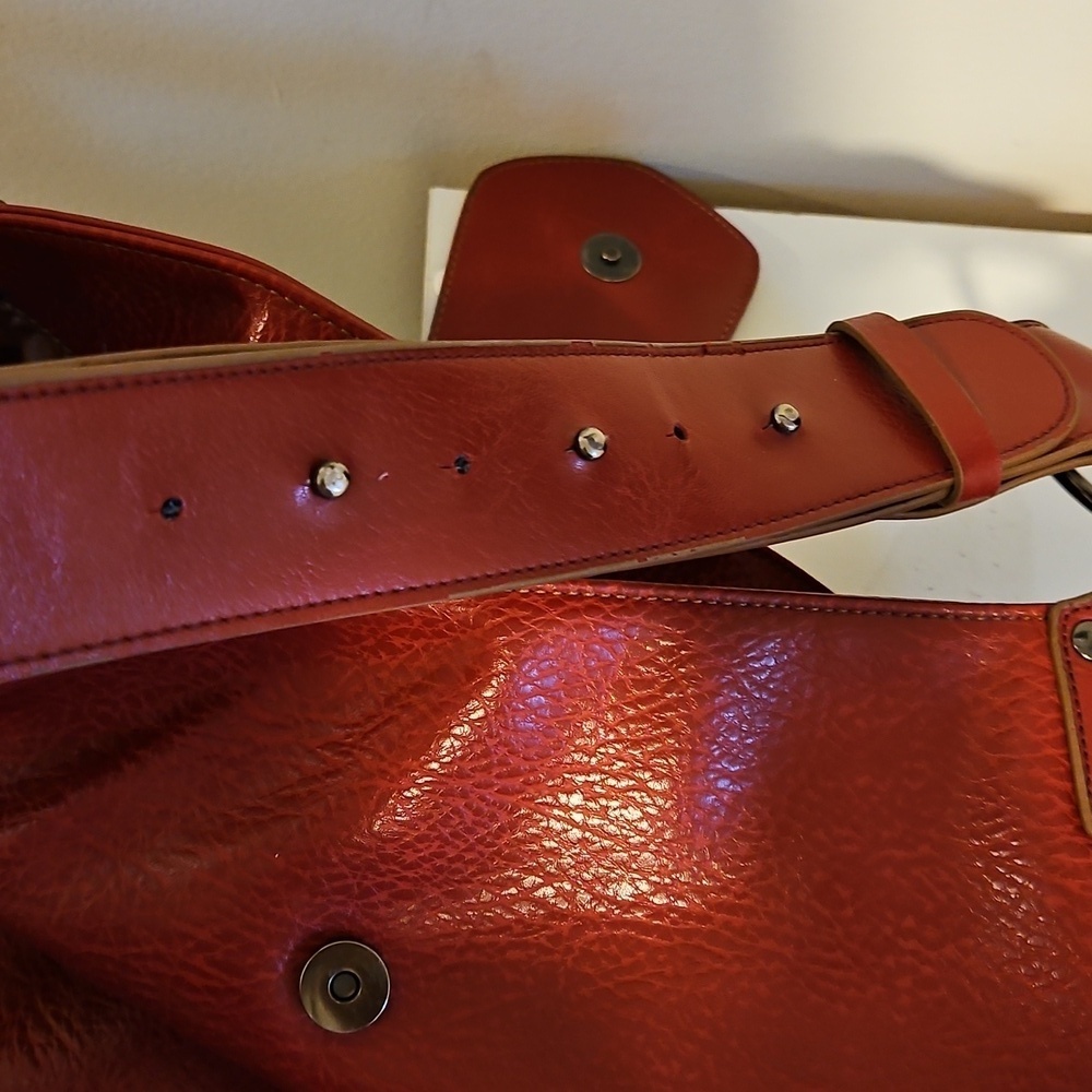 MATT & NAT Red Large Bag Purse Y2K Adjustable Straps Vegan Leather - Picture 9 of 9